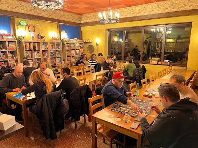 Board Game Cafes in 127