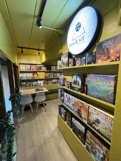 Board Game Cafes in Si Phum