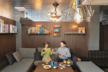 board game cafe bar Hide Out